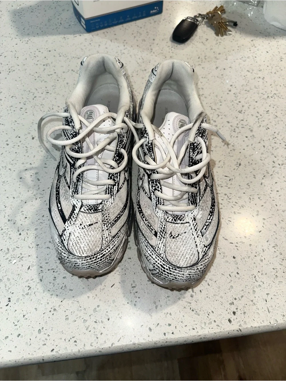 Nike White and Silver Men's Running Sneakers